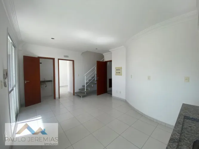 Cobertura à Venda em Capoeiras, Florianópolis: 3 Suítes, 4 Banheiros