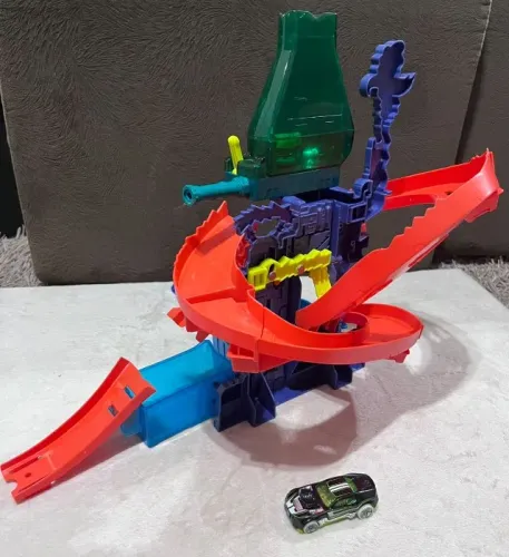 Pista Hot Wheels Color Shifters Laboratório Científico