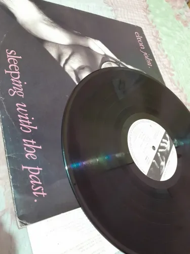 LP Elton John - Sleeping With The Past - c/ Sacrifice - Disco de Vinil Rock Pop