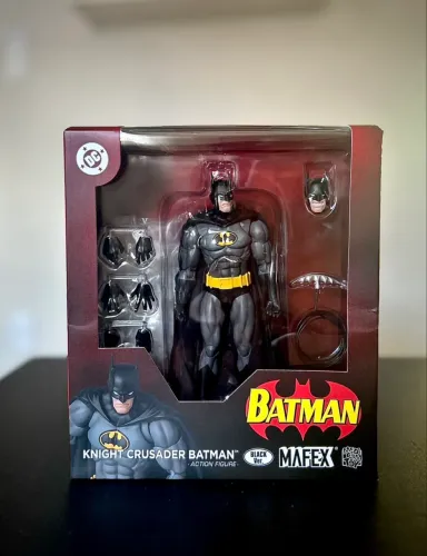 Mafex batman crusader Black (exclusivo de evento)