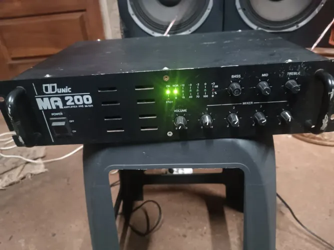 Vendo potencia MA 200 unic 