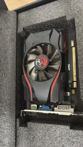PLACA DE VIDEO - AMD RADEON R7 240 COM 2GB 128 BITS