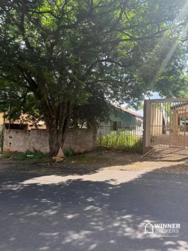 Terreno à venda, 324 m² por R$ 215.000,00 - Conjunto Habitacional Requião - Maringá/PR