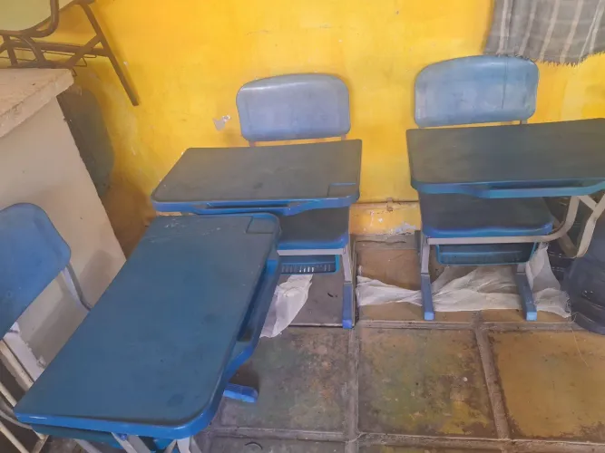 Cadeiras escolares