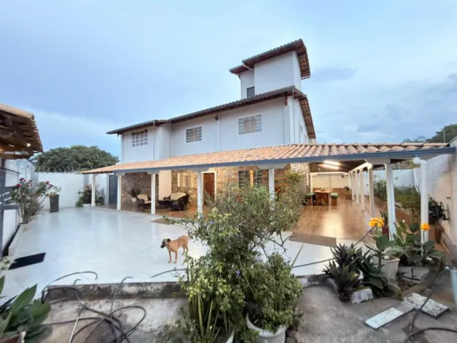 Casa com 5 quartos à venda em Vespasiano
