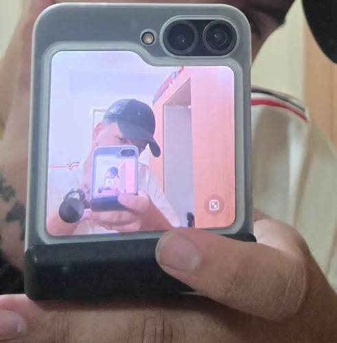 Z FLIP 6 COR EXCLUSIVA (TROCO)