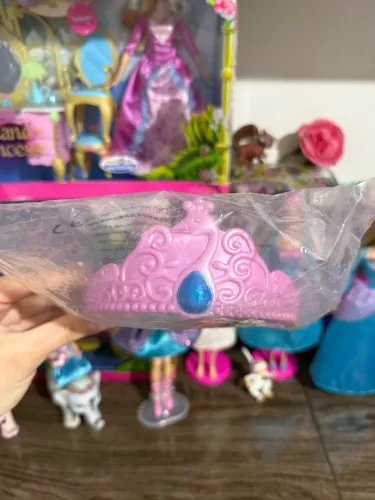 Coroa princesa da ilha tamanho real