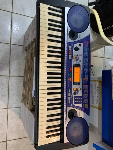 Teclado yamaha psr 260