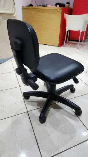 Cadeira de rodinhas para escritorio