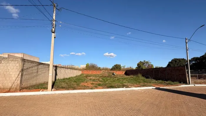 Lote na Ponte Alta 800 metros todo murado em condomínio fechado