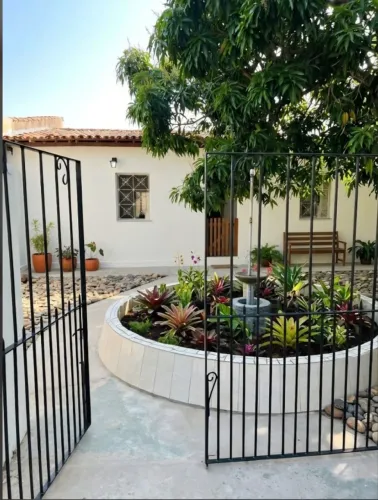 Casa em Ipioca com Amplo Terreno (10x30m) - Excelente Oportunidade!