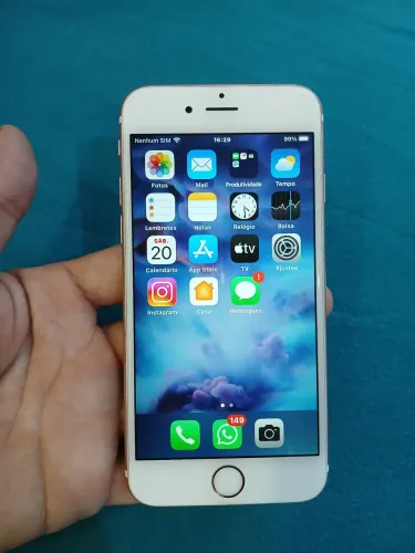 IPhone 6s muito bem conservado e funcionando perfeitamente. 