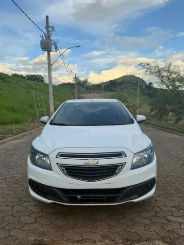 Chevrolet Onix Hatch LT 1.4 8V Flex Power Mec. 4P 2016