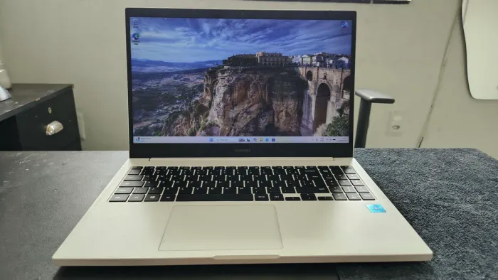 Notebook Samsung i3 11ª 16gb ram 701 SSD