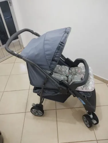 Carrinho de Bebê Burigotto