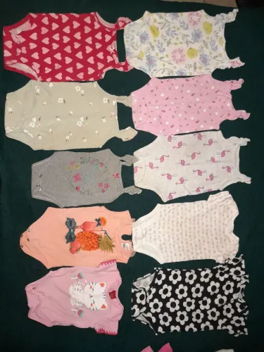 Lote de roupas para menina de (0 a 6 meses