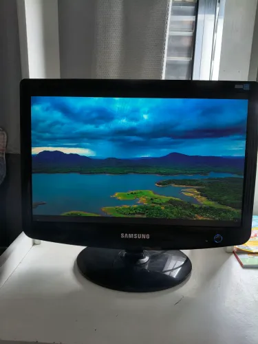 Monitor Samsung SyncMaster 732NW - 17" (Testado e Funcionando)