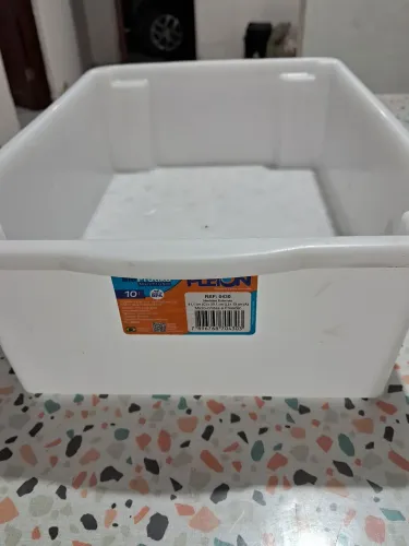 Caixa plástica com tampa 10 litros