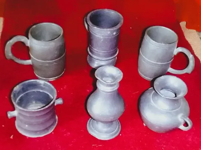 Seis miniaturas Estanho tamanhos e feitios diferentes manufatura diversas *Colecionador