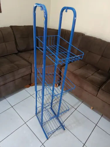 Prateleira de metal