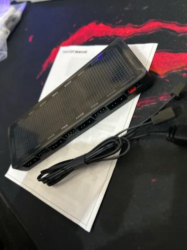 Hub de Fans PC Gamer TEUCER - Organização e RGB Sync (Imã Traseiro)