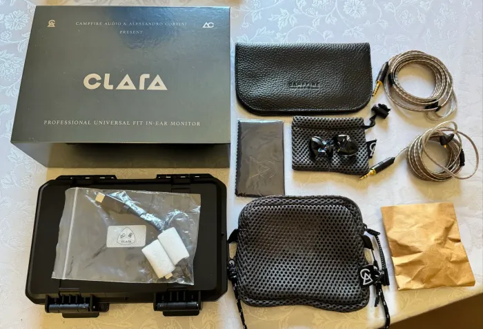 IEM Campfire Clara - Completo e perfeito estado.