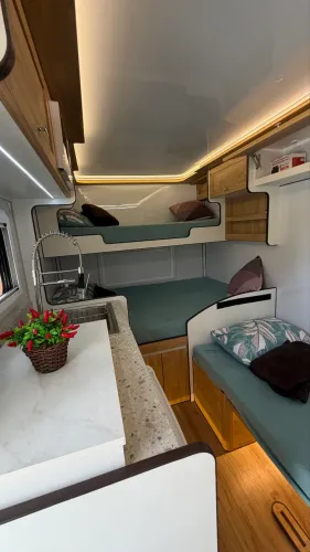 KITNET TRAILER PARA GAROTAS GP 