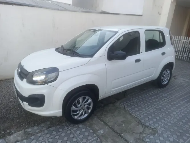 Fiat Uno Attractive 1.0 EVO Fire Flex 8V 5P 2021