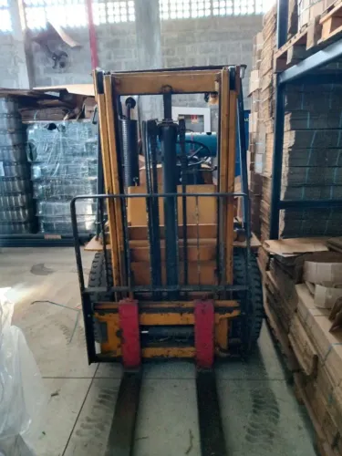 Empilhadeira Haster 2.500 kg