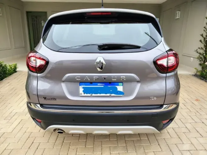 Renault Captur Iconic 1.3 TB 16V Flex 5P AUT 2022