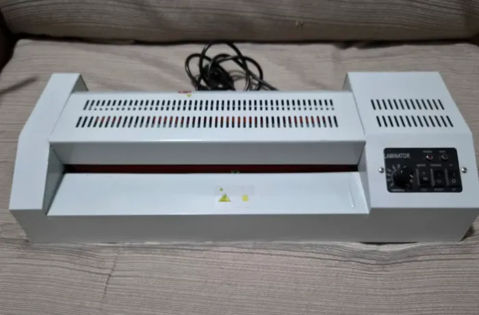 Laminadora e Plastificadora A3 Nagano