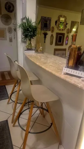Banqueta alta