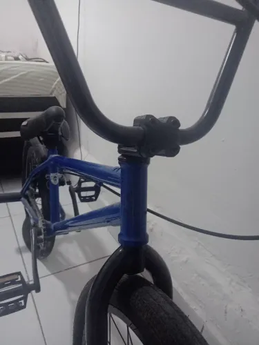 Bicicleta BMX nova sete meses de uso
