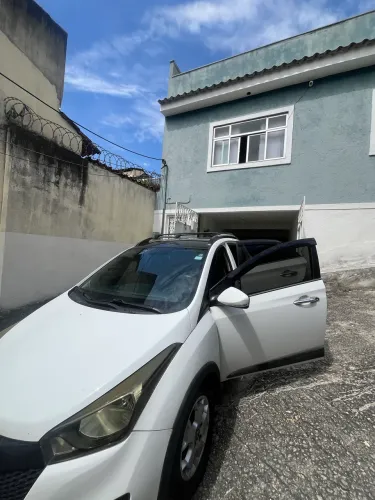 Hyundai HB20X Premium 1.6 Flex 16V Aut. 2015