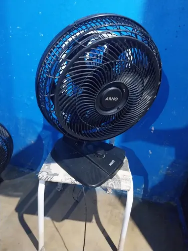 Vende-se ventilador