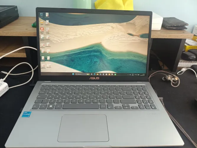Asus VivoBook I3 8GB 256SSD Win11