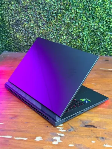 ROG STRIX G18 i9 - RTX4070 - 18" 240Hz