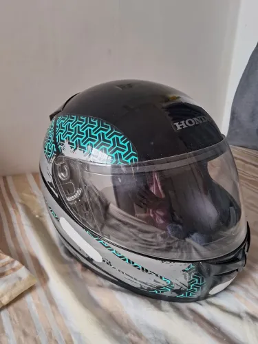 CAPACETE NOVO A VENDA