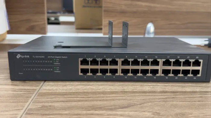 TPLink TL-SG1024D 24-Port Gigabit Switch