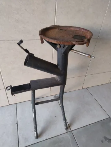 Fogão de ferro com base pra lenha e a gás