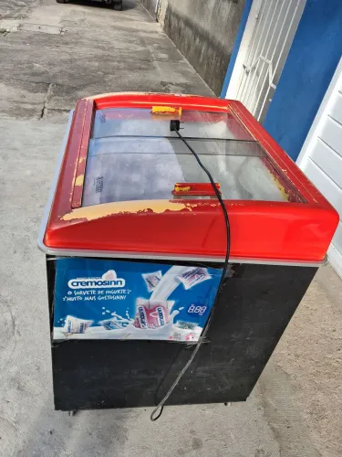 Vende-se frezer 