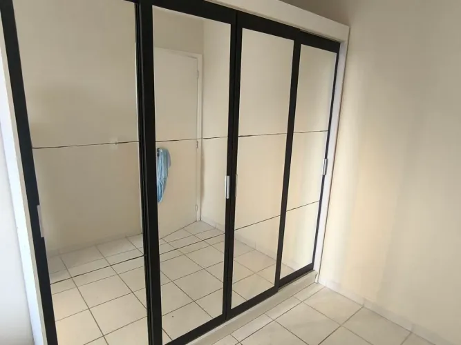 Guarda roupa de casal