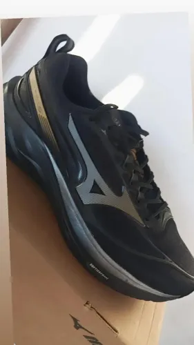 Tênis Mizuno , Space 5 / Masculino . N° 41