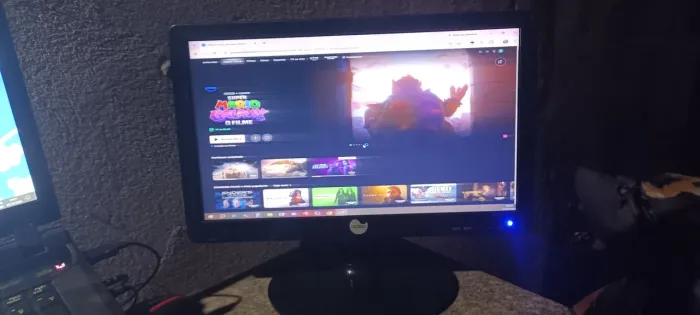 Monitor 16 polegadas vga