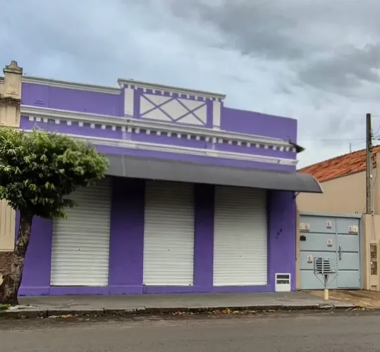IMÓVEL À VENDA NO CENTRO DE PIRAJUÍ 