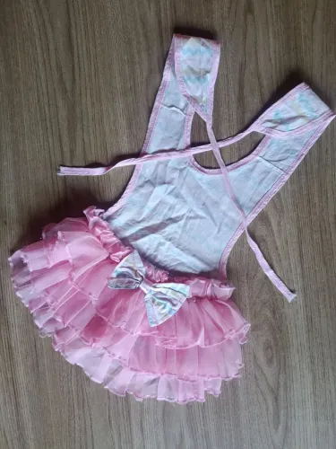 Body Tamanho 1 ano bazar baby menina ?