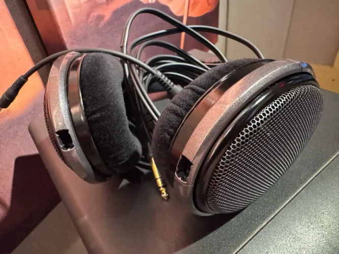 Sennheiser HD 650 - fone de ouvido profissional