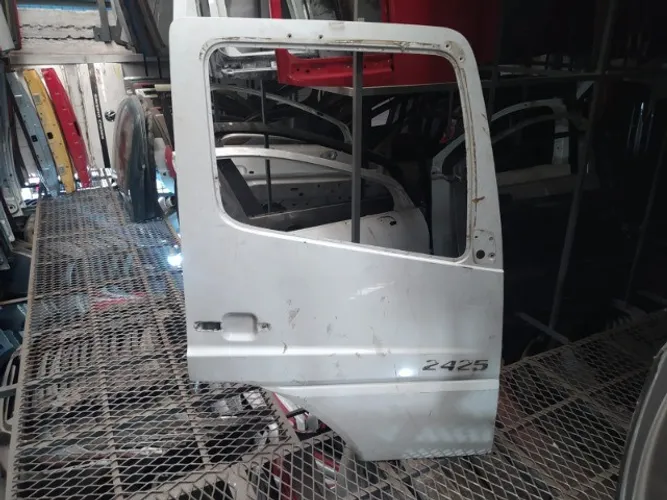 Porta Mercedes Atego 2425