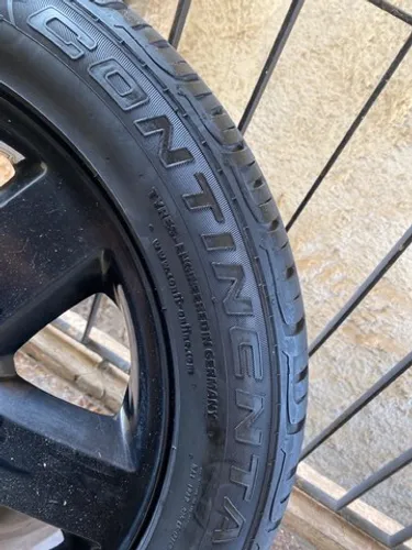 Pneu 255/50/19 Continental Cross Contact UHP novo unidade somente pneu sem roda
