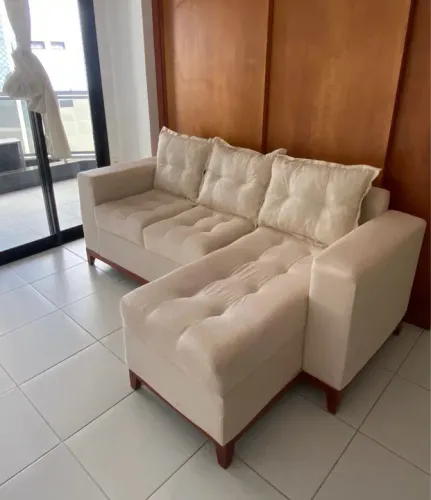 Sofá 3 lugares chaise com pè de madeira entrego hoje R$ 1.699,99 a vista